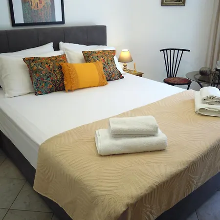 Apartment Chrysiis